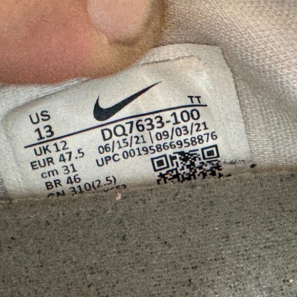 Size 13 Nike Air VaporMax Flyknit Mismatched Swoosh‎ Mens White Shoes DQ7633-100 main image 6